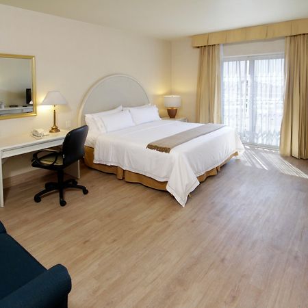 Holiday Inn Express Torreon By Ihg Εξωτερικό φωτογραφία